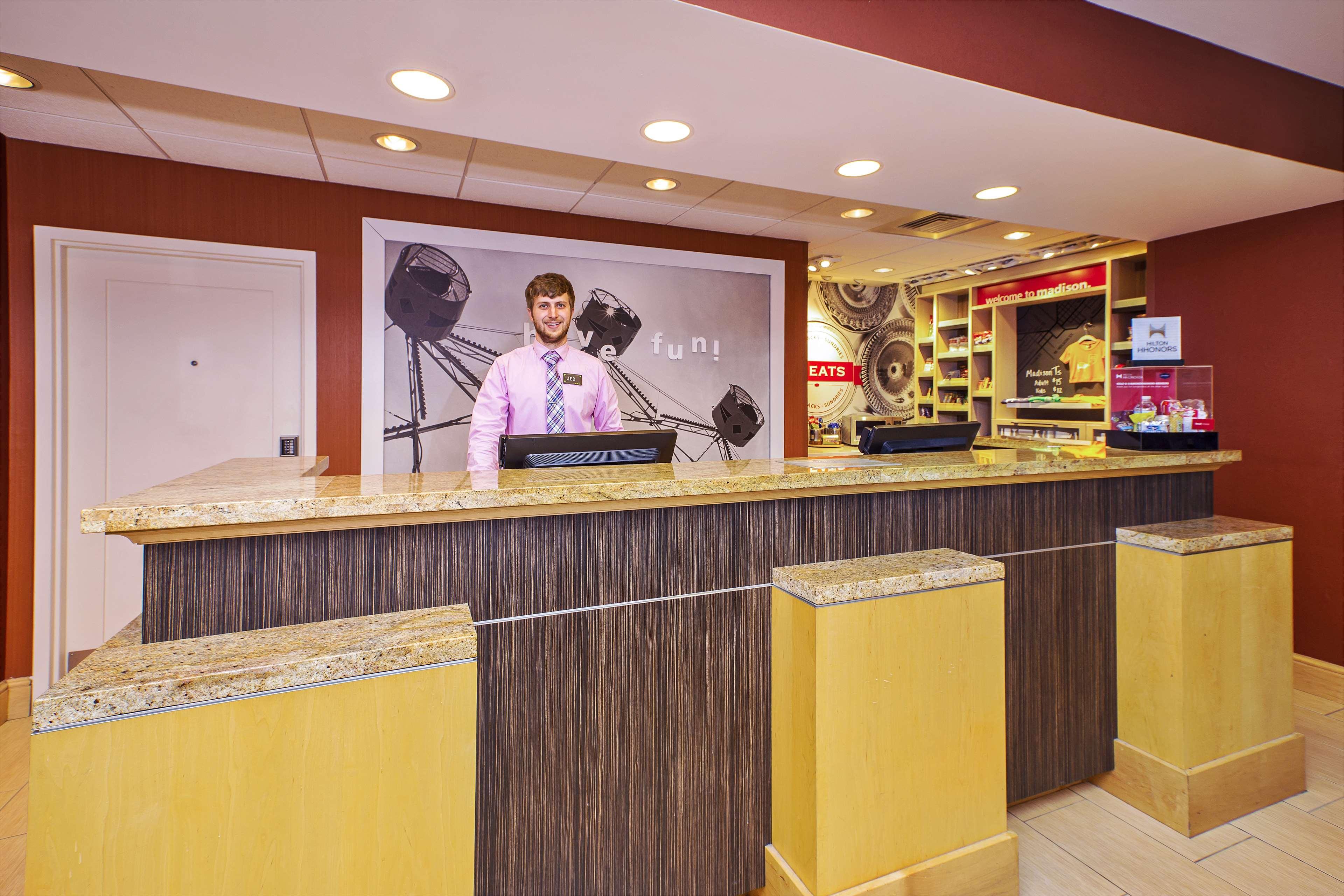 Hampton Inn & Suites Madison - West Exteriér fotografie