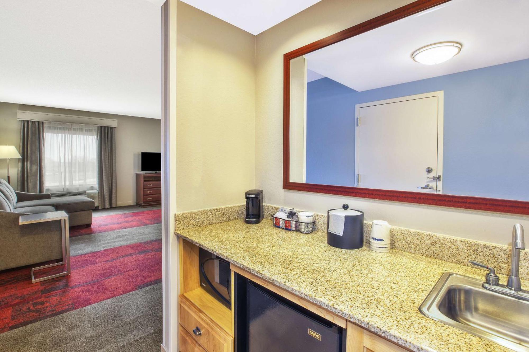 Hampton Inn & Suites Madison - West Exteriér fotografie