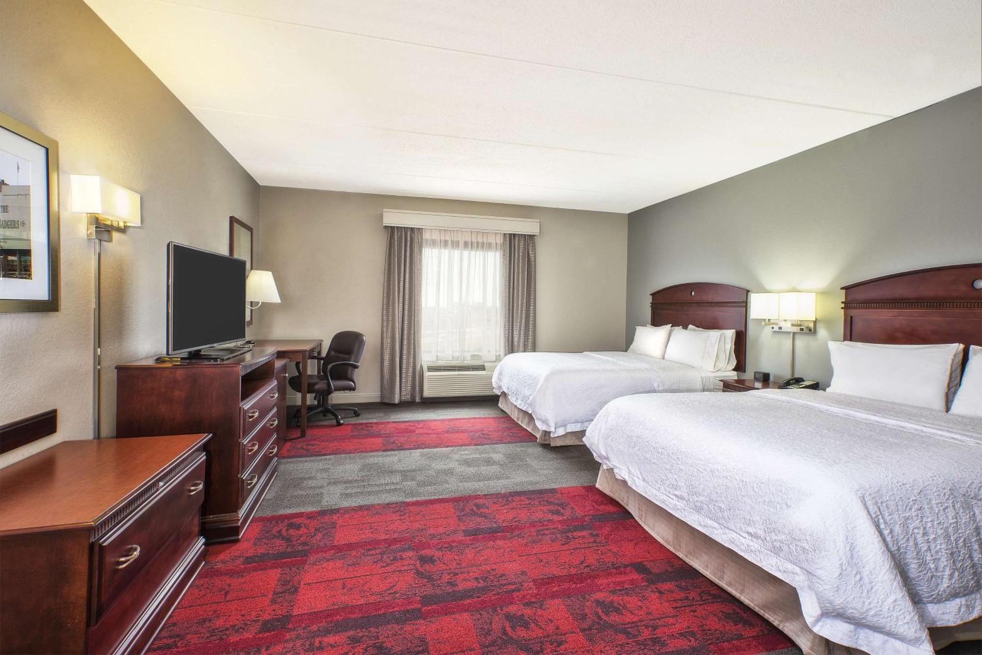 Hampton Inn & Suites Madison - West Exteriér fotografie